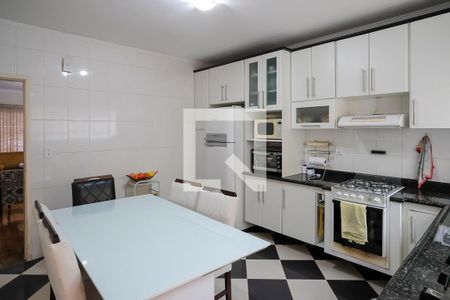 Casa à venda com 180m², 2 quartos e 2 vagasCozinha