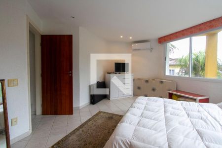 Casa de condomínio para alugar com 700m², 4 quartos e 5 vagas Casa de condomínio para alugar com 700m², 4 quartos e 5 vagasQuarto 3 suíte