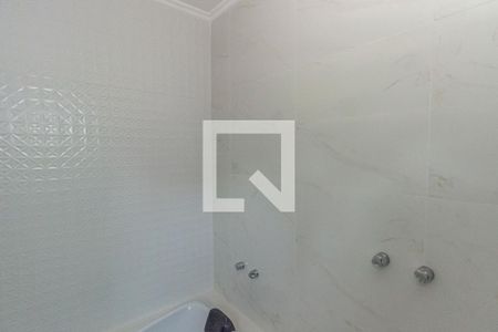 Casa para alugar com 420m², 4 quartos e 2 vagas Casa para alugar com 420m², 4 quartos e 2 vagasBanheiro da Suíte 2