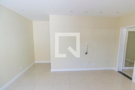 Casa para alugar com 420m², 4 quartos e 2 vagas Casa para alugar com 420m², 4 quartos e 2 vagasSuíte 2