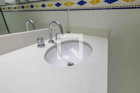 Apartamento à venda com 280m², 3 quartos e 2 vagasBanheiro da Suíte 2