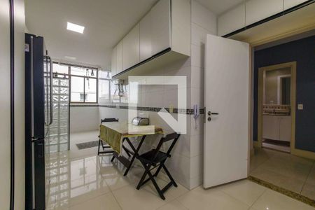 Apartamento à venda com 280m², 3 quartos e 2 vagasCozinha