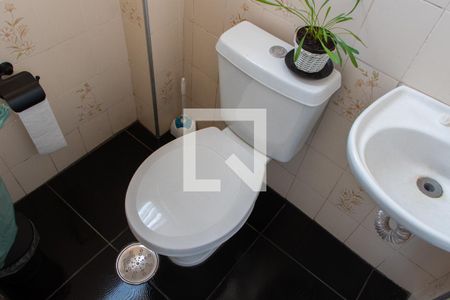 Apartamento à venda com 130m², 2 quartos e sem vaga Apartamento à venda com 130m², 2 quartos e sem vagaBanheiro de Serviço