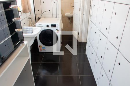 Apartamento à venda com 130m², 2 quartos e sem vaga Apartamento à venda com 130m², 2 quartos e sem vagaÁrea de Serviço