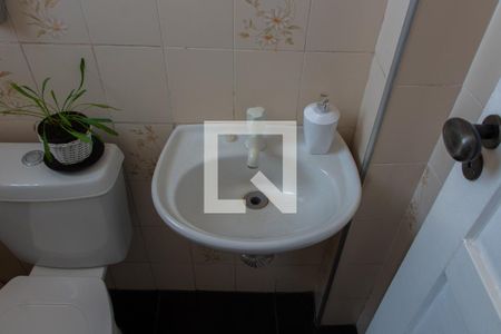 Apartamento à venda com 130m², 2 quartos e sem vaga Apartamento à venda com 130m², 2 quartos e sem vagaBanheiro de Serviço