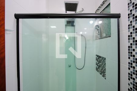 Banheiro de apartamento para alugar com 1 quarto, 30m² em Chácara Seis de Outubro, São Paulo