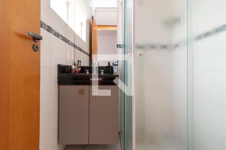 Casa de condomínio à venda com 56m², 2 quartos e 2 vagasBanheiro da Suíte 2