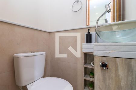 Casa de condomínio à venda com 56m², 2 quartos e 2 vagasLavabo