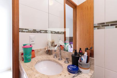 Casa de condomínio à venda com 56m², 2 quartos e 2 vagasBanheiro da Suíte 1