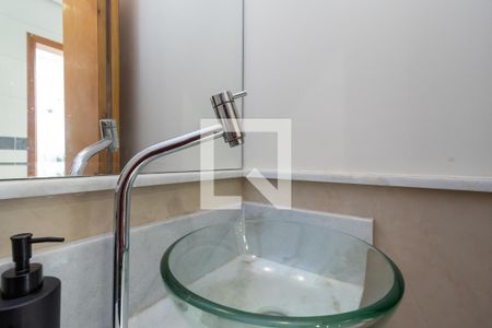 Casa de condomínio à venda com 56m², 2 quartos e 2 vagasLavabo