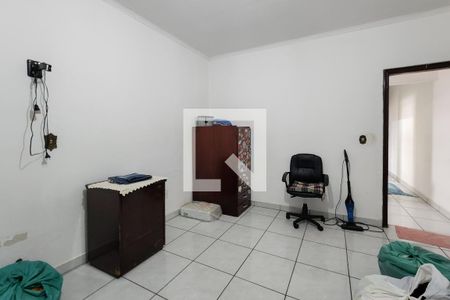 Casa à venda com 200m², 3 quartos e 2 vagas Casa à venda com 200m², 3 quartos e 2 vagasQuarto 3