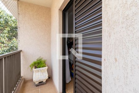 Casa à venda com 250m², 3 quartos e 4 vagas Casa à venda com 250m², 3 quartos e 4 vagasVaranda da Suíte