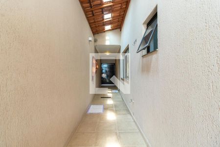 Casa à venda com 250m², 3 quartos e 4 vagas Casa à venda com 250m², 3 quartos e 4 vagasCorredor Lateral