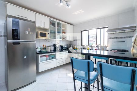 Casa à venda com 250m², 3 quartos e 4 vagas Casa à venda com 250m², 3 quartos e 4 vagasCozinha