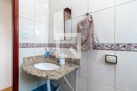 Casa à venda com 250m², 3 quartos e 4 vagas Casa à venda com 250m², 3 quartos e 4 vagasBanheiro 2