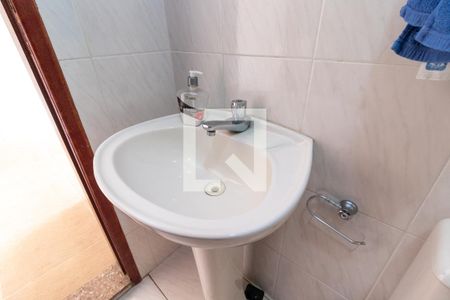 Casa à venda com 250m², 3 quartos e 4 vagas Casa à venda com 250m², 3 quartos e 4 vagasBanheiro de Serviço