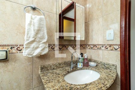 Casa à venda com 250m², 3 quartos e 4 vagas Casa à venda com 250m², 3 quartos e 4 vagasBanheiro da Suíte