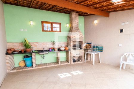 Casa à venda com 250m², 3 quartos e 4 vagas Casa à venda com 250m², 3 quartos e 4 vagasChurrasqueira