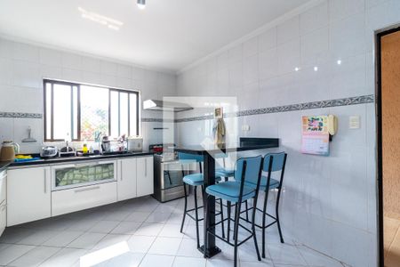 Casa à venda com 250m², 3 quartos e 4 vagas Casa à venda com 250m², 3 quartos e 4 vagasCozinha