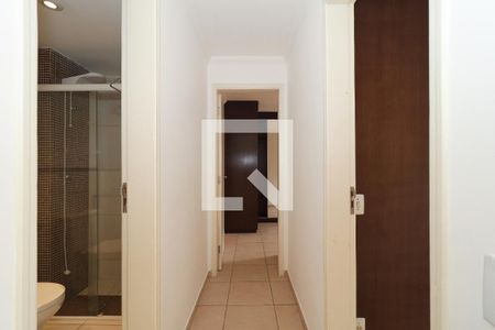 Corredor de apartamento para alugar com 2 quartos, 140m² em Paraíso do Morumbi, São Paulo