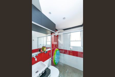 Apartamento à venda com 200m², 3 quartos e 2 vagas Apartamento à venda com 200m², 3 quartos e 2 vagasBanheiro Social 2