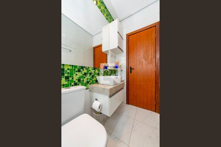 Apartamento à venda com 200m², 3 quartos e 2 vagas Apartamento à venda com 200m², 3 quartos e 2 vagasBanheiro Social