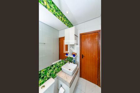 Apartamento à venda com 200m², 3 quartos e 2 vagas Apartamento à venda com 200m², 3 quartos e 2 vagasBanheiro Social