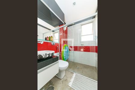 Apartamento à venda com 200m², 3 quartos e 2 vagas Apartamento à venda com 200m², 3 quartos e 2 vagasBanheiro Social 2