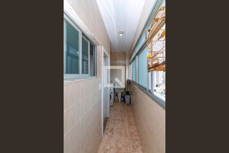 Apartamento à venda com 200m², 3 quartos e 2 vagas Apartamento à venda com 200m², 3 quartos e 2 vagasÁrea de Serviço