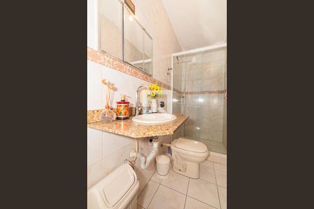 Casa à venda com 130m², 3 quartos e 2 vagas Casa à venda com 130m², 3 quartos e 2 vagasbanheiro