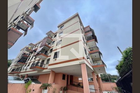 Apartamento à venda com 68m², 2 quartos e 1 vaga Apartamento à venda com 68m², 2 quartos e 1 vagaFachada do bloco