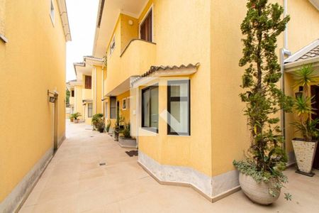 Casa à venda com 131m², 3 quartos e 2 vagas