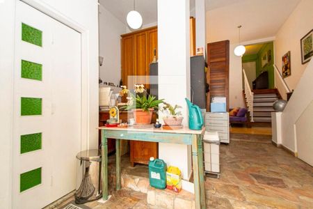 Casa à venda com 131m², 3 quartos e 2 vagas