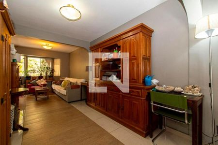 Casa à venda com 131m², 3 quartos e 2 vagas