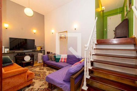 Casa à venda com 131m², 3 quartos e 2 vagas