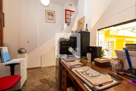 Casa à venda com 131m², 3 quartos e 2 vagas