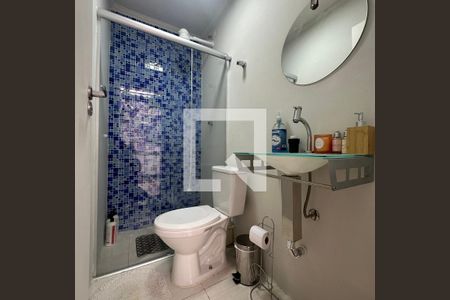 Casa à venda com 130m², 3 quartos e 2 vagasBanheiro de serviço