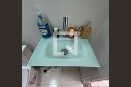 Casa à venda com 130m², 3 quartos e 2 vagasBanheiro de serviço