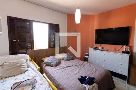 Casa à venda com 195m², 3 quartos e 2 vagas Casa à venda com 195m², 3 quartos e 2 vagasQuarto 3