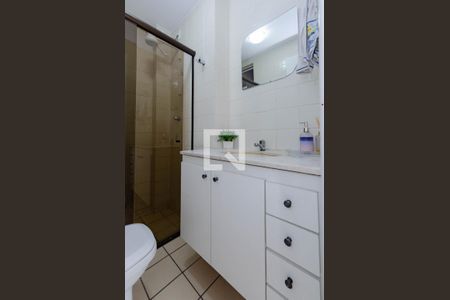 Apartamento à venda com 80m², 3 quartos e 1 vaga Apartamento à venda com 80m², 3 quartos e 1 vagaBanheiro