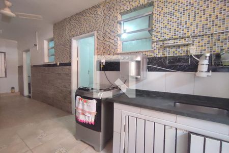 Casa de condomínio à venda com 164m², 2 quartos e 1 vaga Casa de condomínio à venda com 164m², 2 quartos e 1 vagaCozinha e Área de Serviço