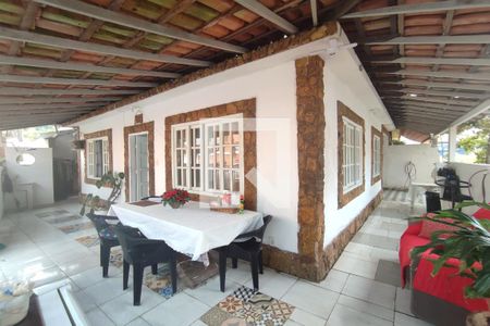 Casa de condomínio à venda com 164m², 2 quartos e 1 vaga Casa de condomínio à venda com 164m², 2 quartos e 1 vagaÁrea Externa