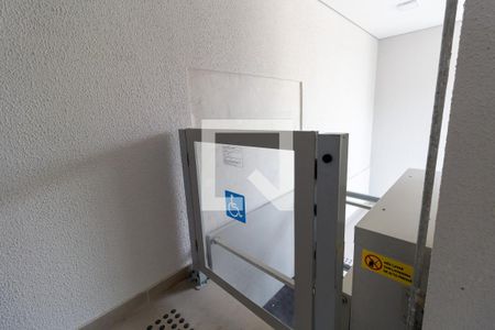 Apartamento à venda com 38m², 2 quartos e sem vaga Apartamento à venda com 38m², 2 quartos e sem vagaAcessibilidade