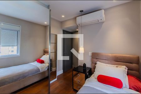 Apartamento à venda com 183m², 3 quartos e 4 vagas Apartamento à venda com 183m², 3 quartos e 4 vagasSuíte 2