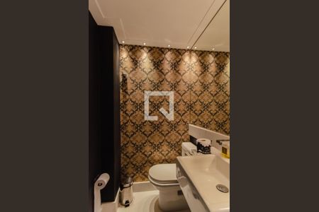 Apartamento à venda com 183m², 3 quartos e 4 vagas Apartamento à venda com 183m², 3 quartos e 4 vagasLavabo