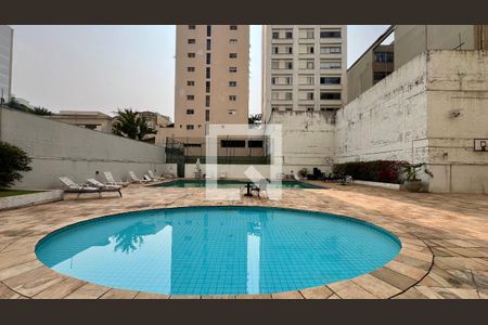 Apartamento à venda com 121m², 3 quartos e 1 vaga Apartamento à venda com 121m², 3 quartos e 1 vagaPiscina