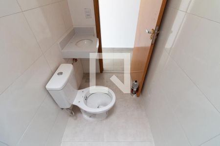 Casa à venda com 100m², 3 quartos e 2 vagas Casa à venda com 100m², 3 quartos e 2 vagasBanheiro