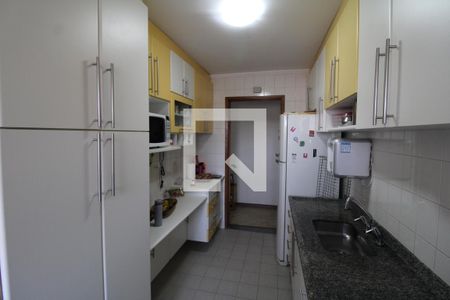 Apartamento à venda com 59m², 2 quartos e 1 vagaCozinha
