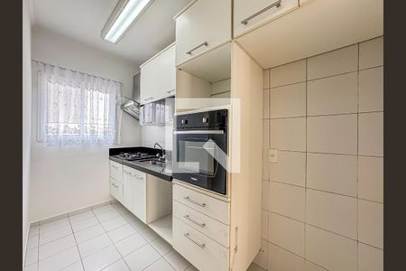Casa de condomínio à venda com 101m², 3 quartos e 2 vagas