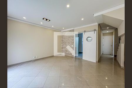 Casa de condomínio à venda com 101m², 3 quartos e 2 vagas